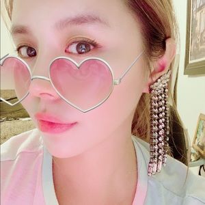 🦄Zara Sparkling glass one side ear cuff